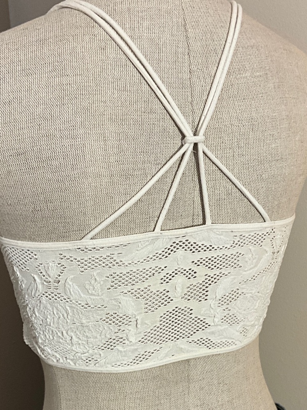 BKE White Lace Bandeau Bralette with Strappy Back (2)